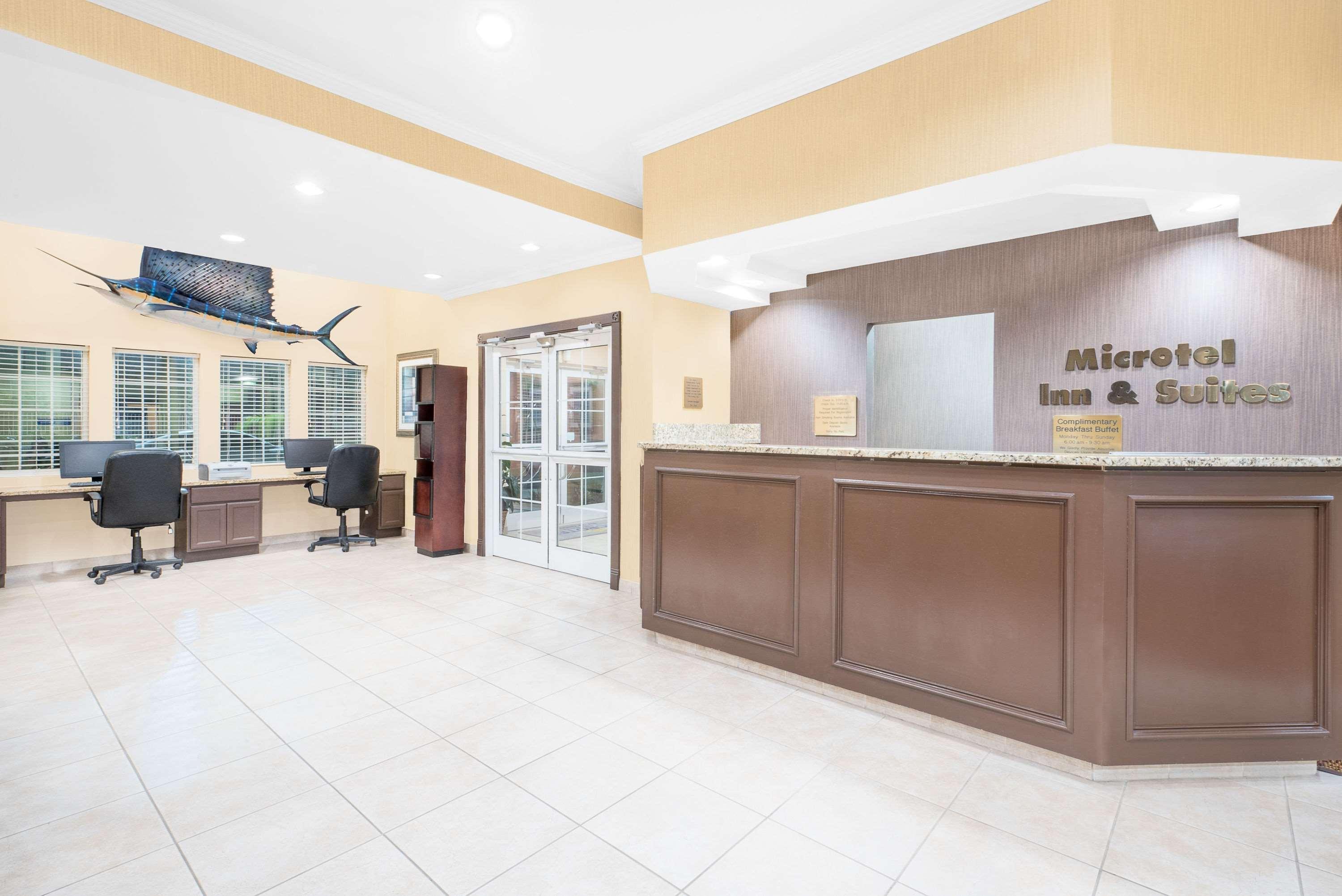 Microtel Inn & Suites By Wyndham Corpus Christi/Aransas Pass Bagian luar foto