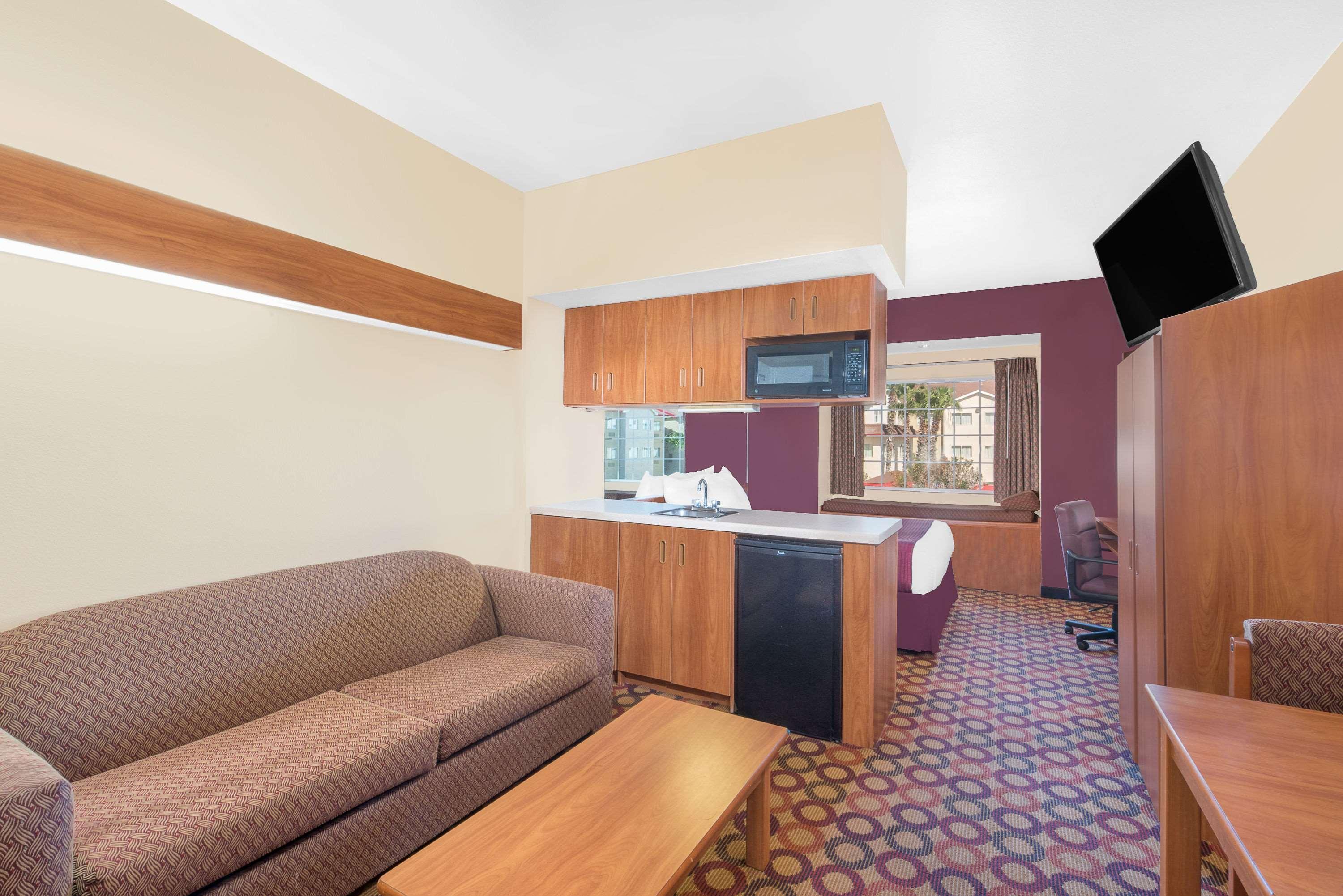 Microtel Inn & Suites By Wyndham Corpus Christi/Aransas Pass Bagian luar foto