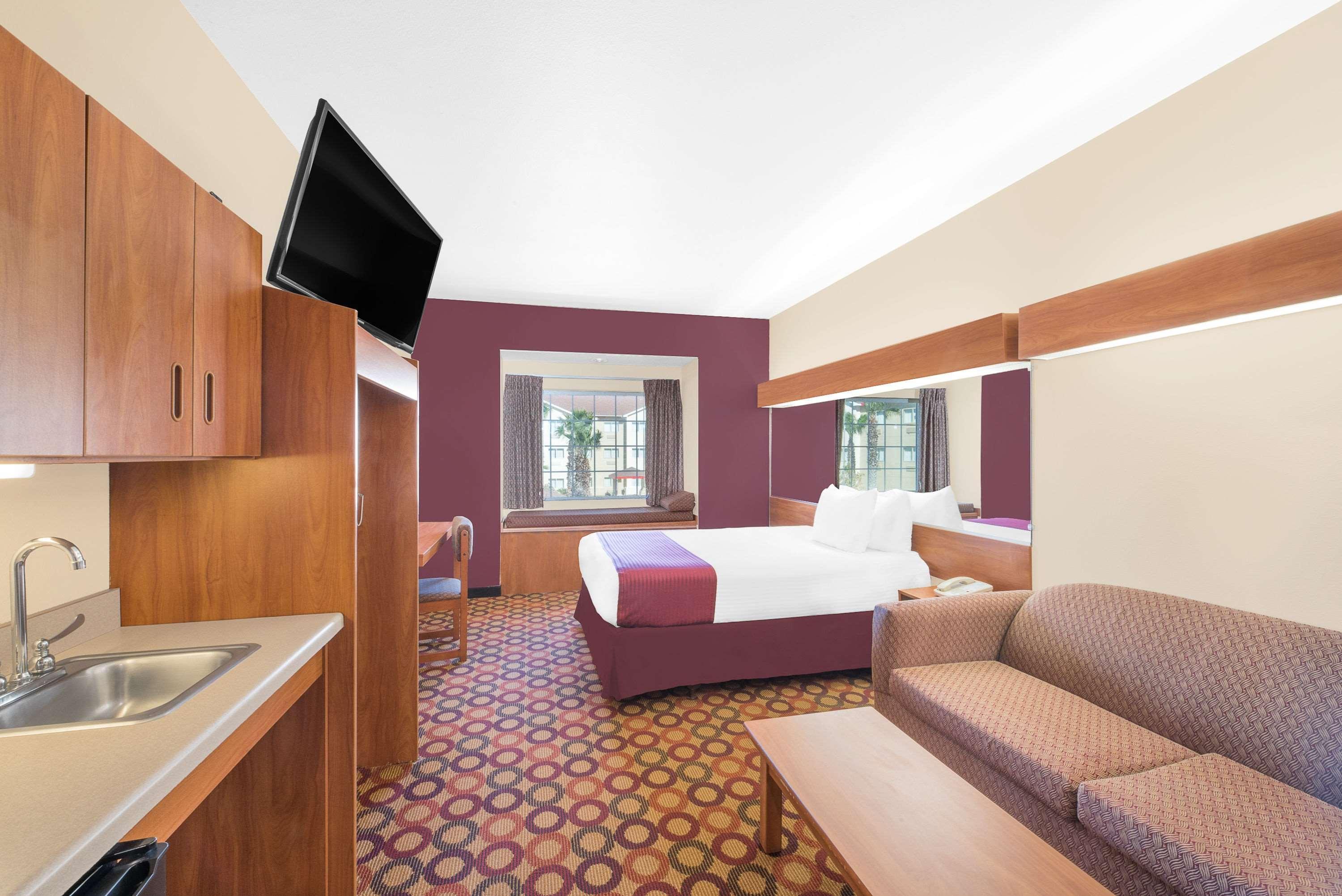 Microtel Inn & Suites By Wyndham Corpus Christi/Aransas Pass Bagian luar foto