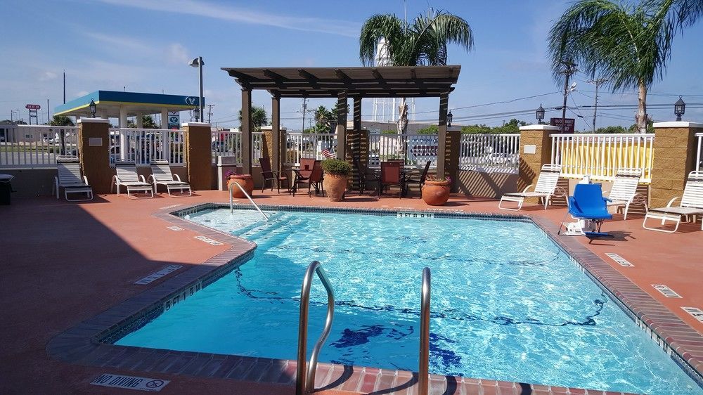 Microtel Inn & Suites By Wyndham Corpus Christi/Aransas Pass Bagian luar foto