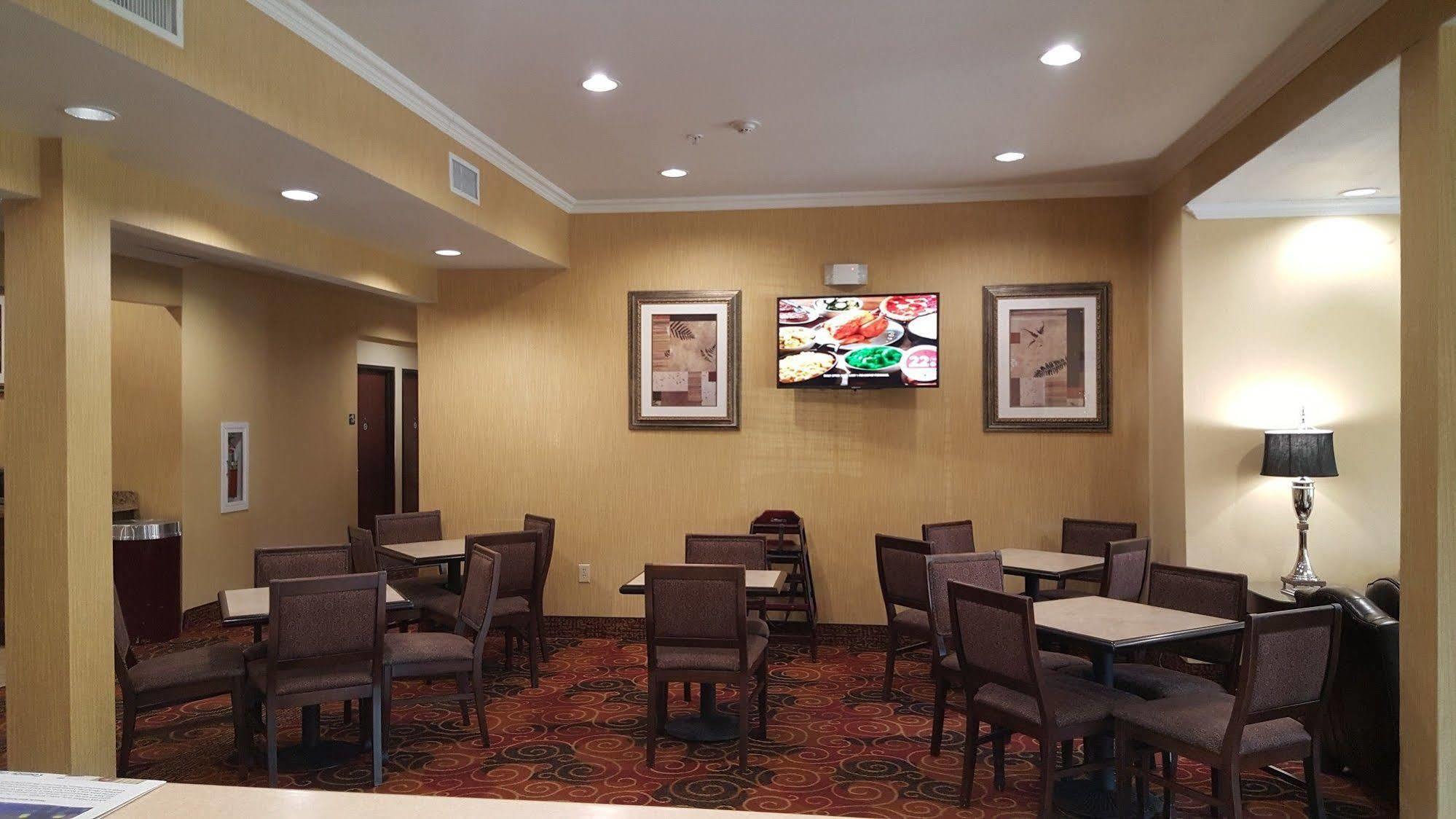 Microtel Inn & Suites By Wyndham Corpus Christi/Aransas Pass Bagian luar foto